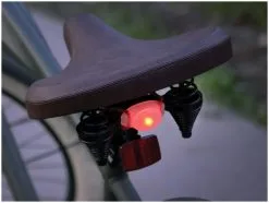 Nite Ize TwistLit -Chaise De Camping nite ize twistlit red red 2